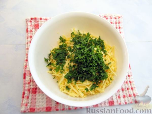 Бутерброды с яйцом, сыром и огурцом