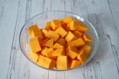 Курица с тыквой в духовке